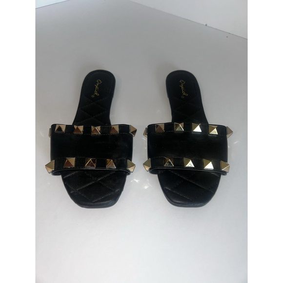 Qupid Black Quilted Slip-On Studded Sandals With Gold  Studs  Womens Size 6.5 - Picture 2 of 5